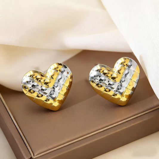 Sweet Streetwear Hammered Heart Stainless Steel Stud Earrings Gold Plated