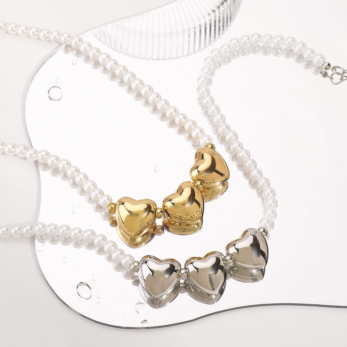 Collar vintage con colgante de corazón estilo perla barroca para mujer con acabado chapado y cadena a la clavícula