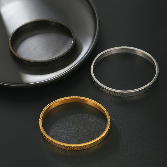 Hip-hop Geometric Round Plated Titanium Steel Stainless Steel Cuff Bracelet