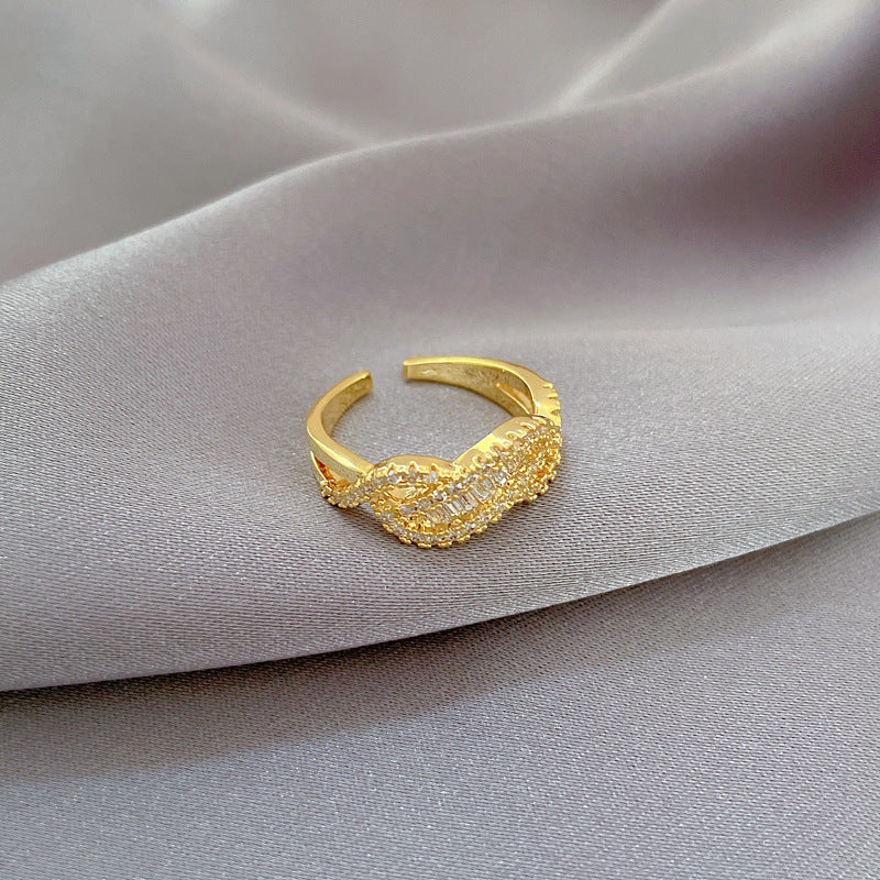 Cartoon Style Crown-Shaped Brass Ring with Plating Finish Adjustable Fashion Ring for Women