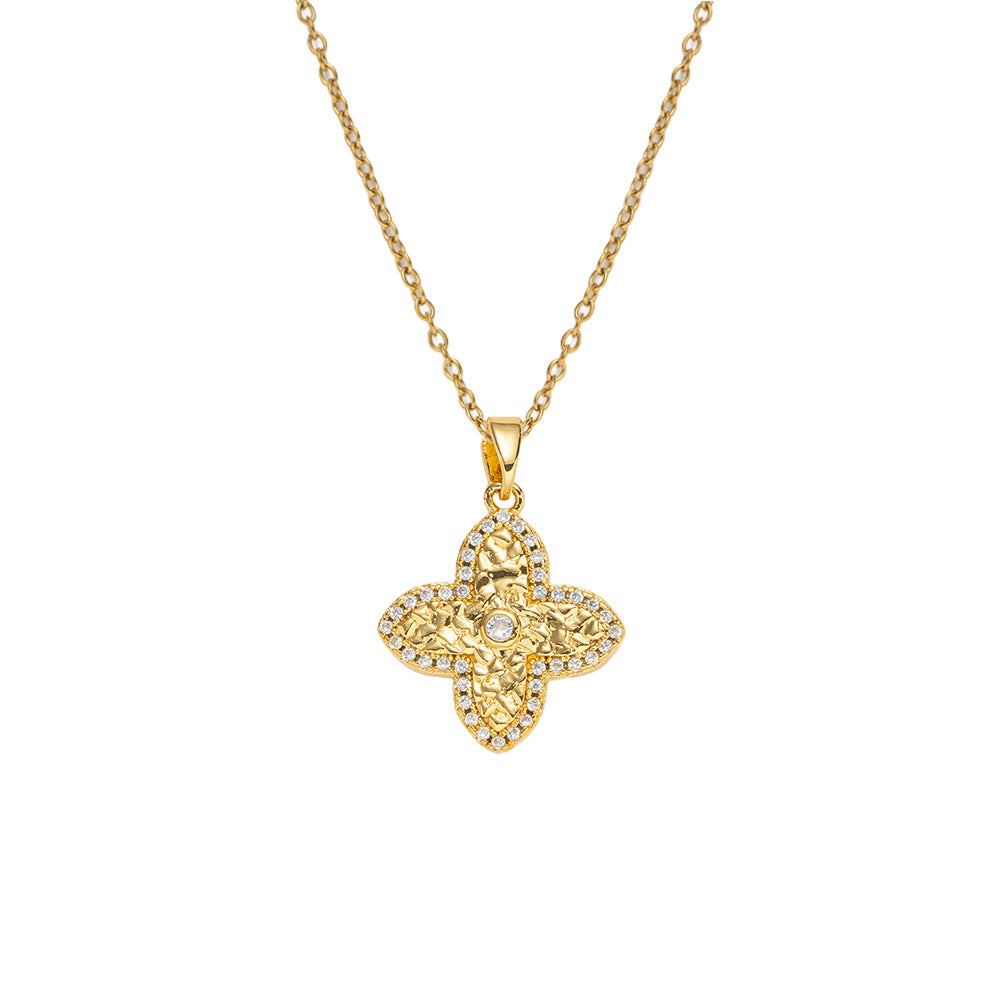 Luxury Minimalist Four-Leaf Clover Pendant Necklace for Women in Titanium Steel with Gold Plating and Geometric Design