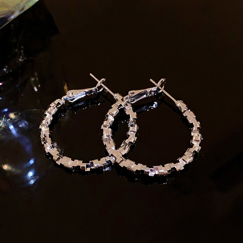 Orecchini a cerchio geometrici da donna in acciaio inossidabile placcato oro con perni in acciaio, stile chic