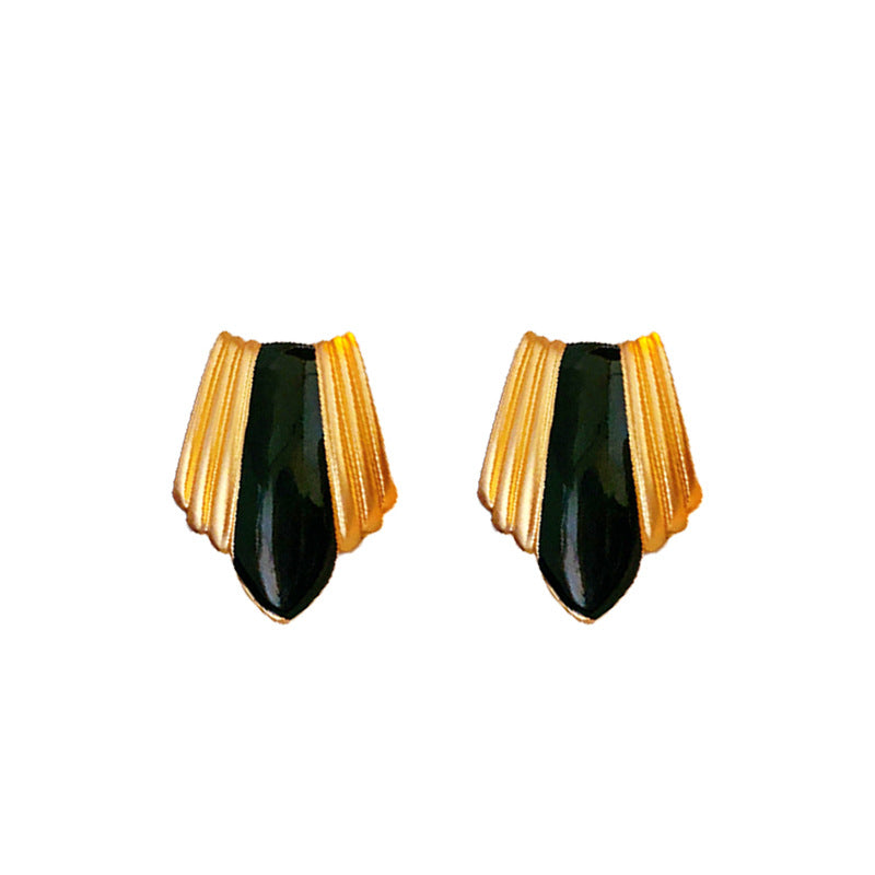Vintage Geometric Pendant Necklace in Alloy with Enamel Finish for Women, Lightweight Luxury-Style Jewelry