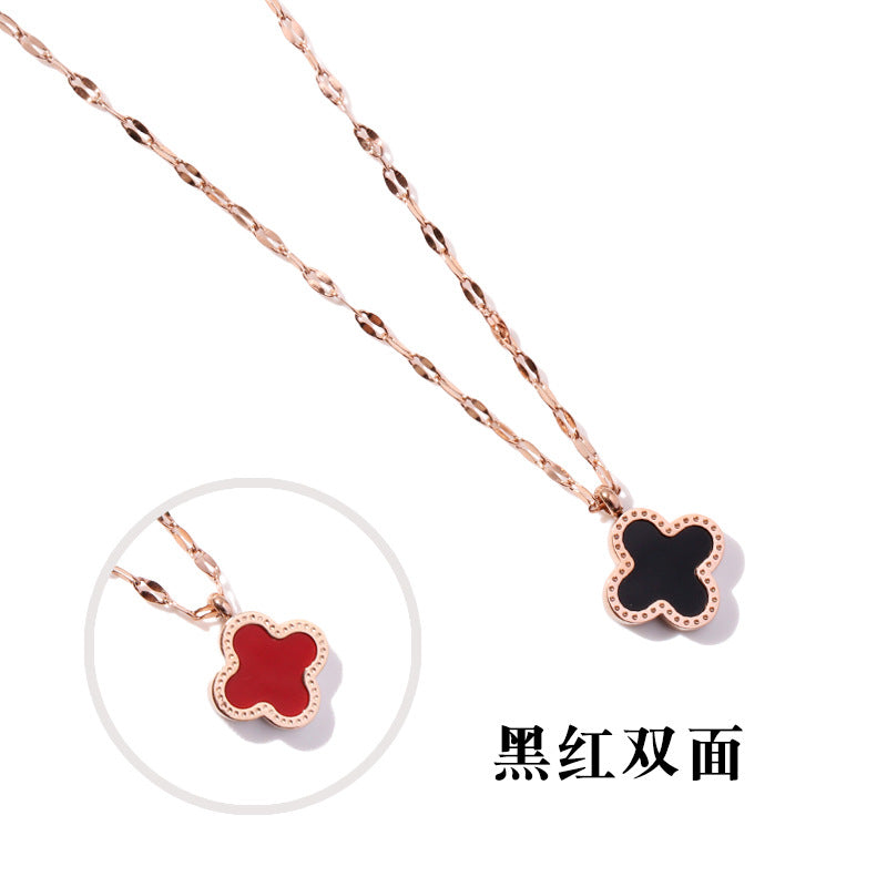 Collana da donna a ciondolo minimalista a quadrifoglio in acciaio al titanio con catena a croce