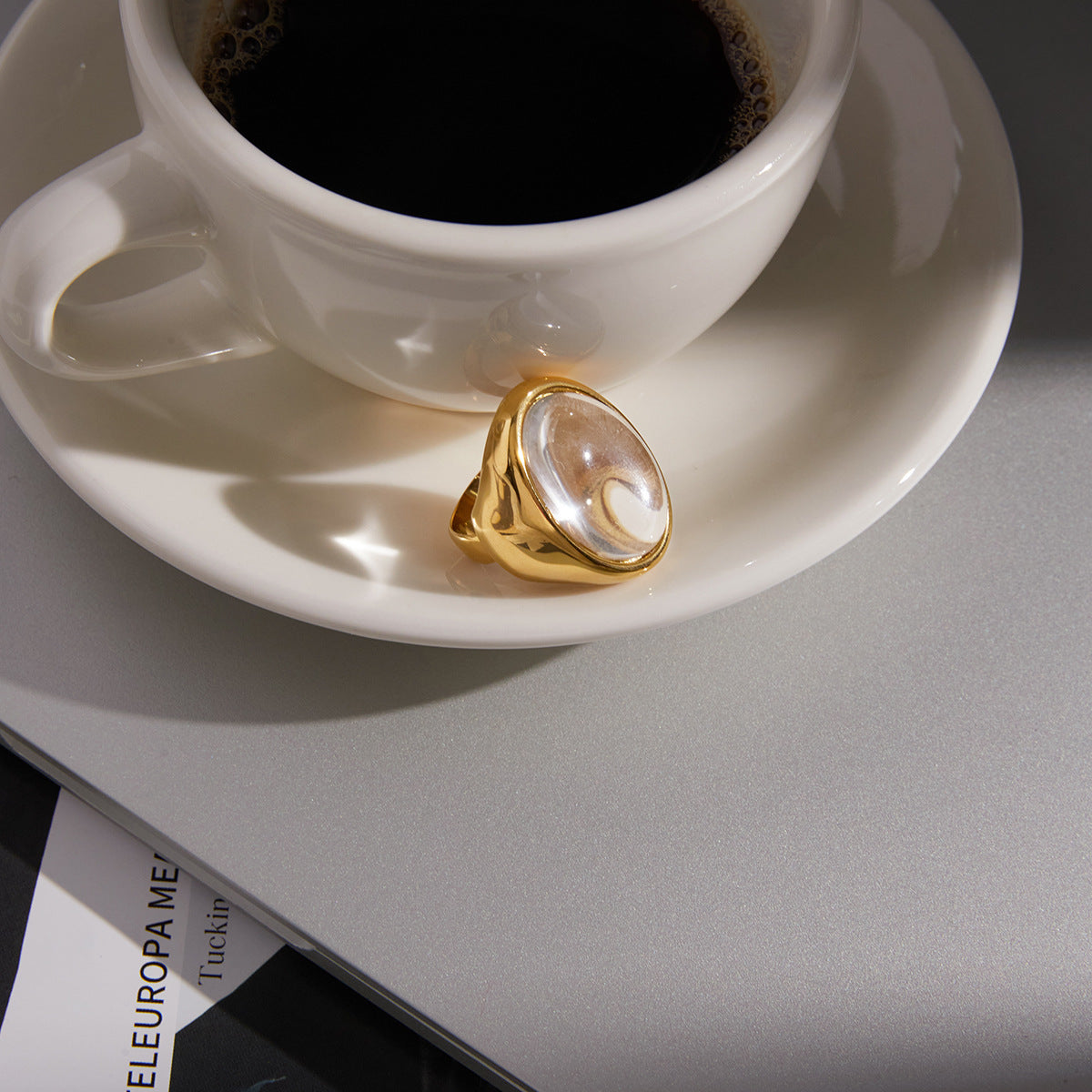 Anello da donna in acciaio inossidabile placcato con ovale geometrico
