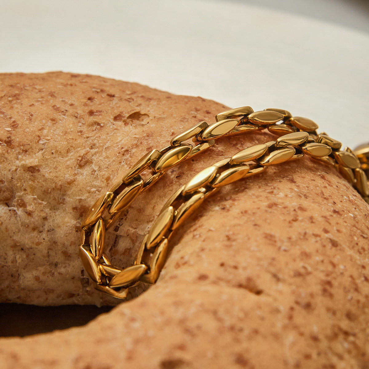 Elegant Minimalist Geometric 18K Gold Plated Stainless Steel Bracelet for Women