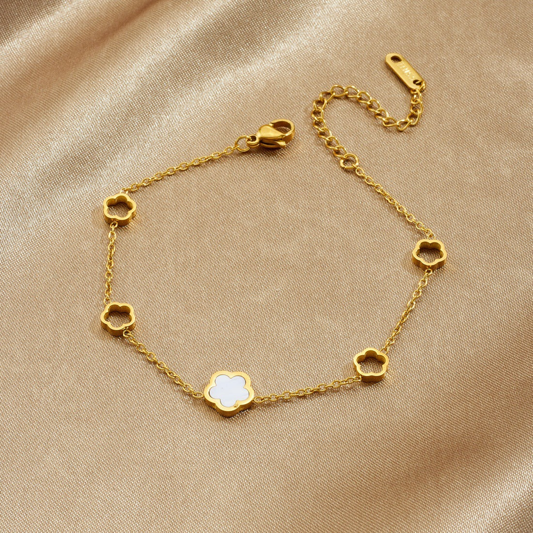 Minimalist Gold Plated Stainless Steel Five-Petal Hollow Flower Mother of Pearl Bracelet for Women