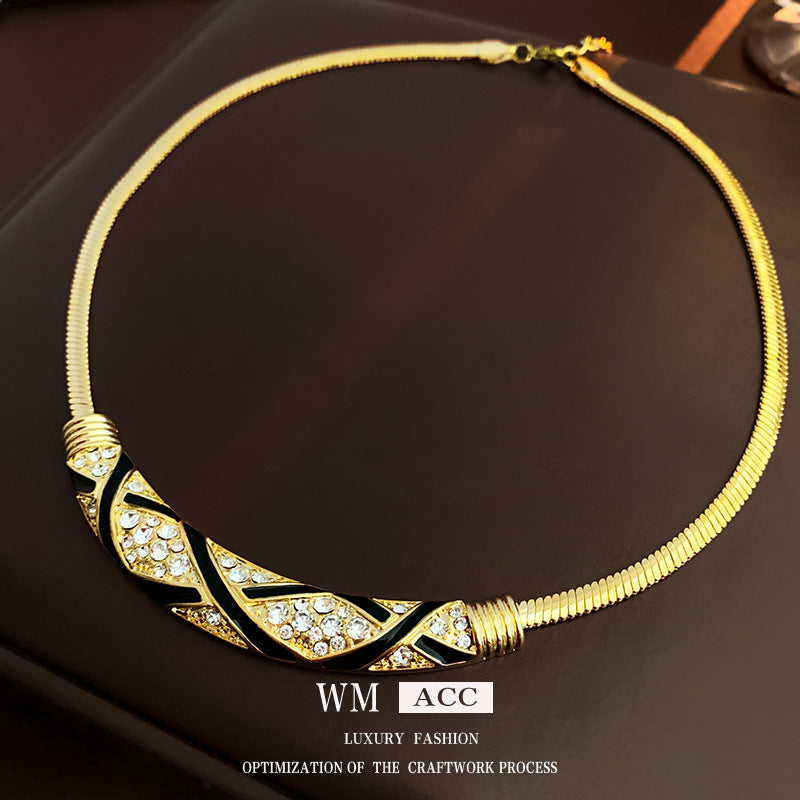 Collana con ciondolo geometrico vintage in lega per donna con catena a medaglione placcata