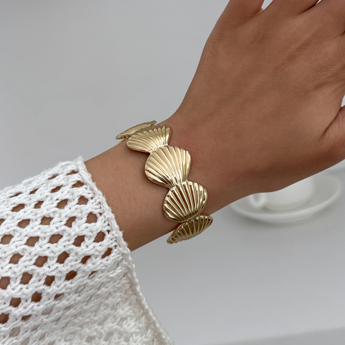Minimalist Plated Iron Starfish Flower Open Cuff Bracelet