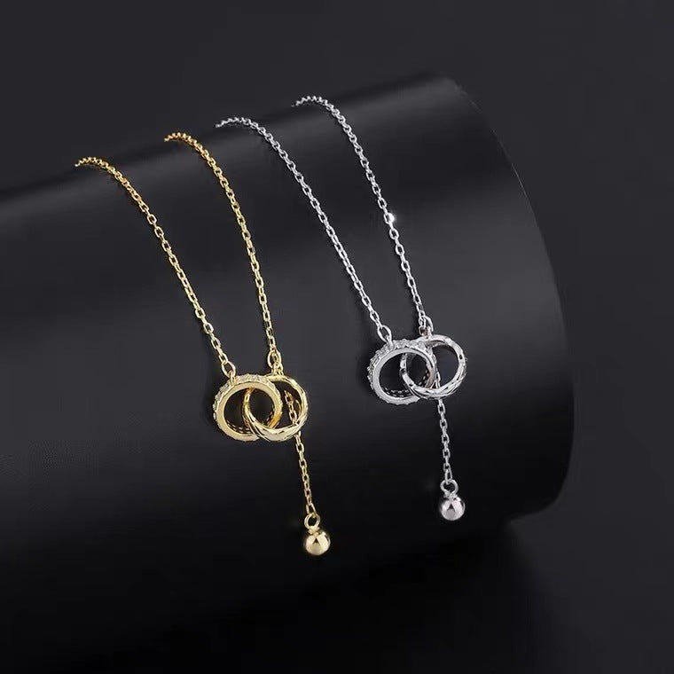 Collana con Ciondolo Doppio Anello Minimalista in Acciaio al Titanio Leggero da Donna con Finitura Elettroplaccata e Design a Catena O