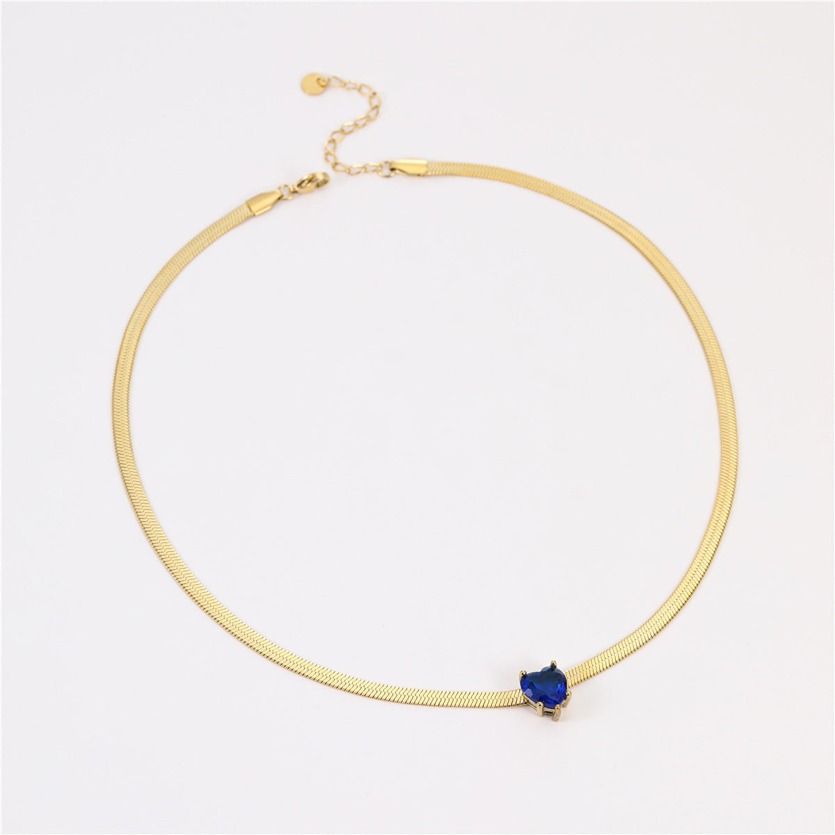 Collar Minimalista de Cadena de Serpiente de Acero Inoxidable Chapado en Oro de 18K con Corazón de Zirconia para Mujer