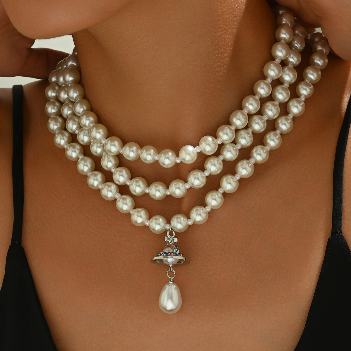 Collar de Perlas Geométrico de Lujo Minimalista para Mujer con Colgante de Nácar en Cadena de Perlas Multicapa