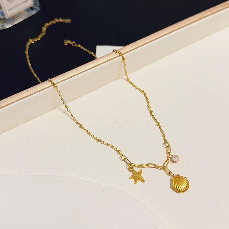 Minimalist Luxury Gold Plated Titanium Steel Star Pendant Necklace for Women