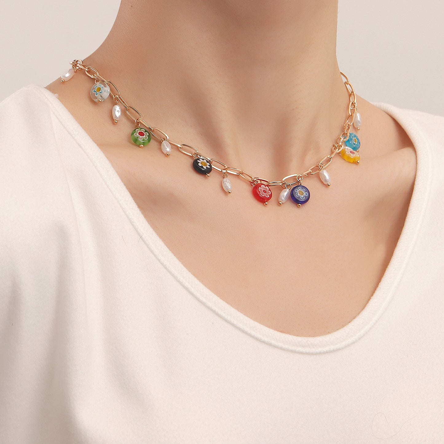 Minimalist Geometric Rainbow Glass Flower Pendant Necklace for Women with Alloy Chain and Plated Finish