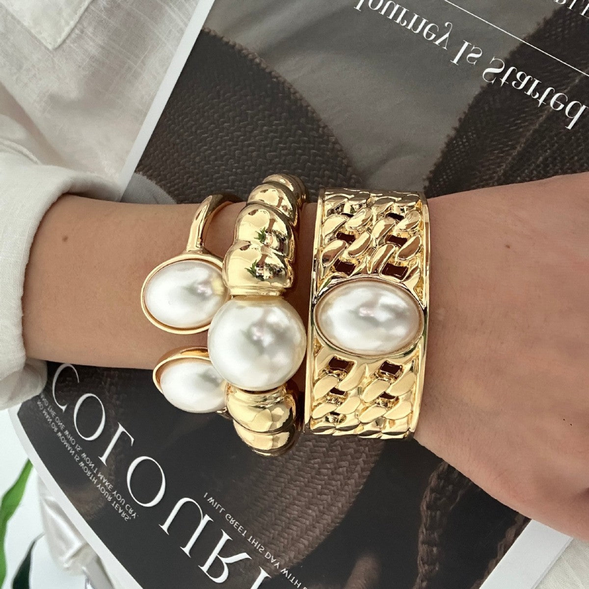 Vintage Luxury Geometric Alloy Plated Pearl Bracelet