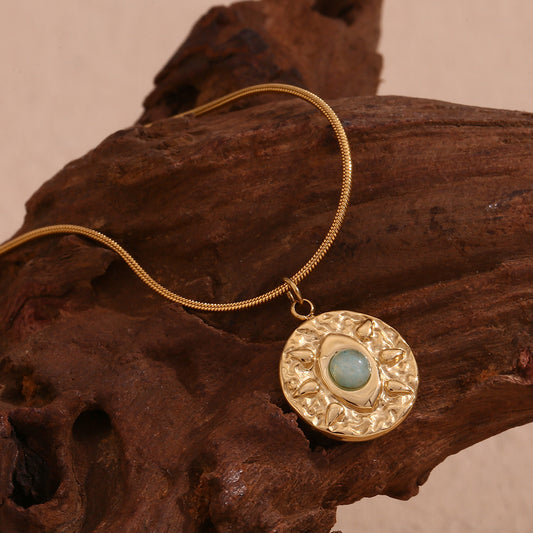 Colgante Minimalista Geométrico de Acero Inoxidable con Chapado de Oro de 18K, Cadena de Serpiente, Piedra Turquesa y Textura Martillada