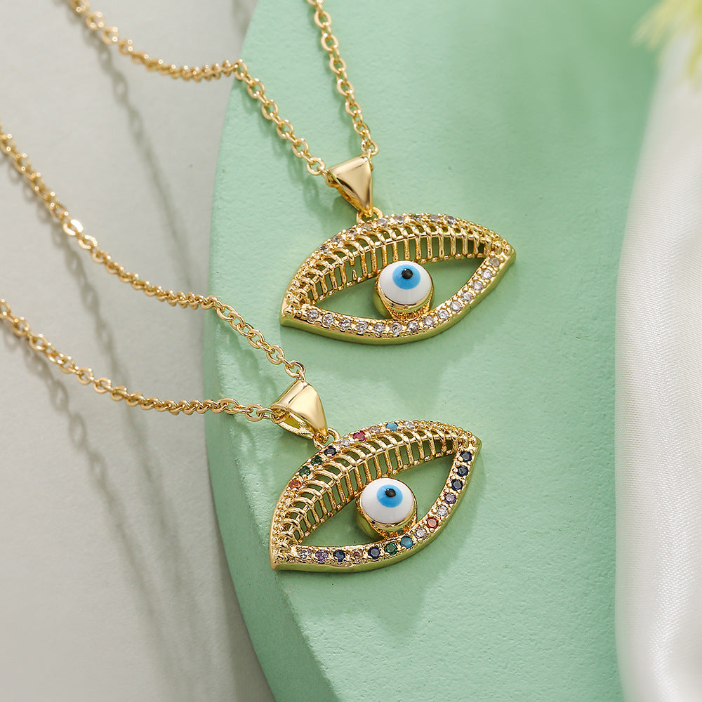 Collana con Ciondolo Occhio di Allah Geometrico Minimalista da Donna con Base in Rame Placcato Oro 18K e Intarsio di Zirconi