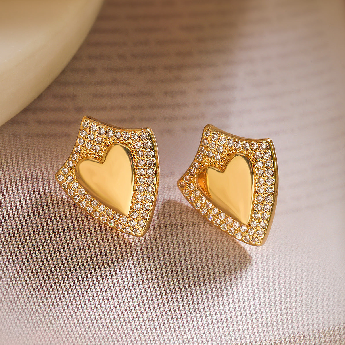 Minimalist Geometric Heart-Shaped Copper Earrings with 18K Gold Plating and Zircon Inlay for Women