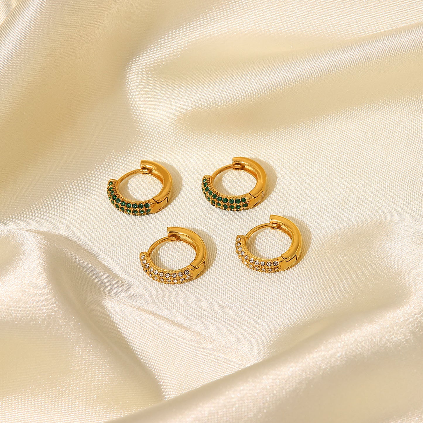 Pendientes de circonita con forma geométrica estilo INS en acero inoxidable chapado en oro de 18 quilates para mujer