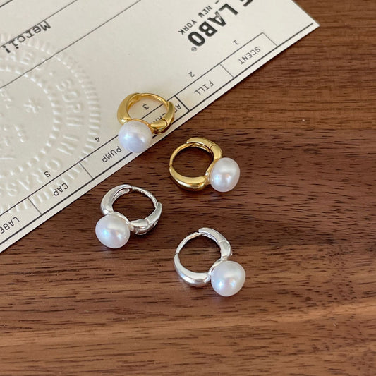 Dulces pendientes de plata de ley 925 con incrustaciones de perlas en forma de lágrima