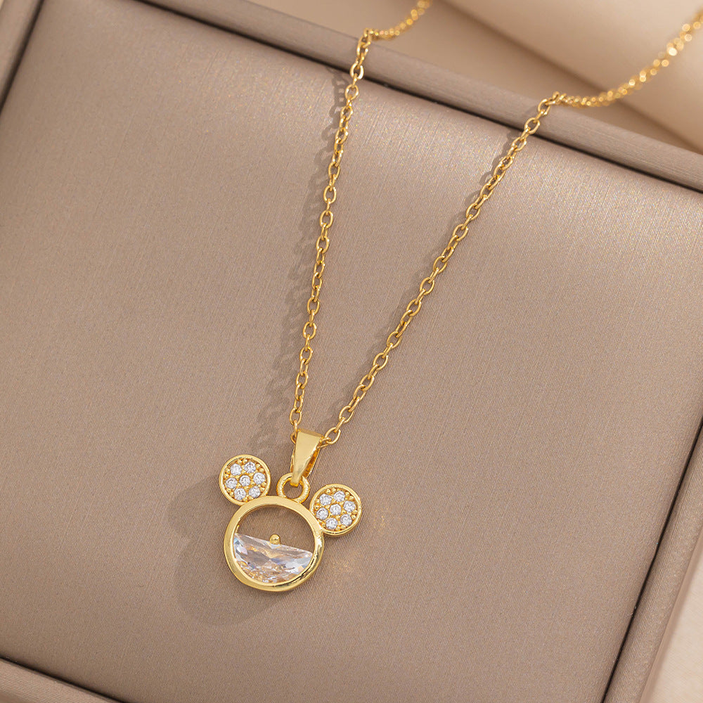 Collar con colgante de ratón geométrico minimalista para mujer, de acero de titanio con incrustaciones de diamantes de imitación y acabado chapado en cadena tipo O