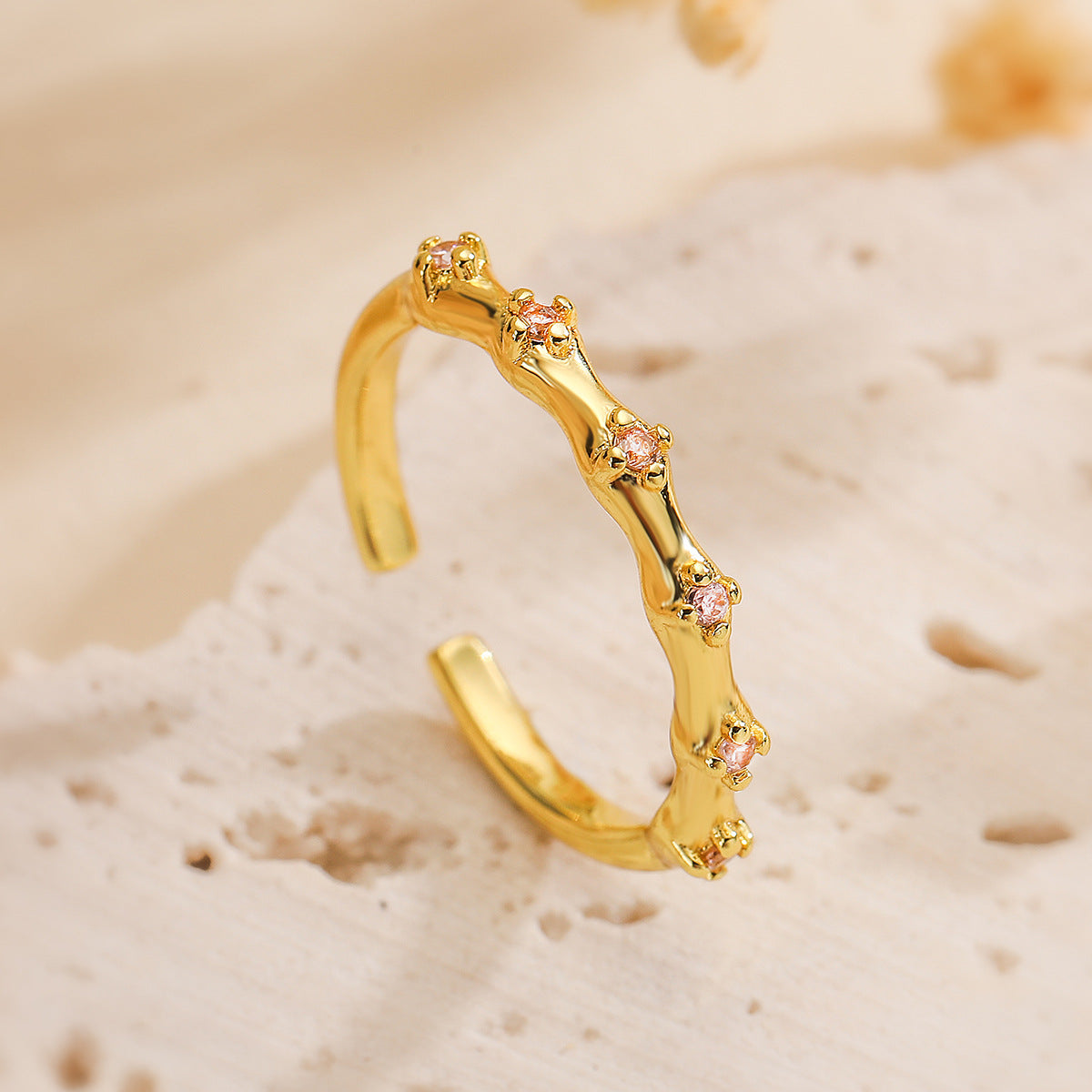 Minimalist Geometric Copper Ring with 18K Gold Plating and Zircon Inlay for Women