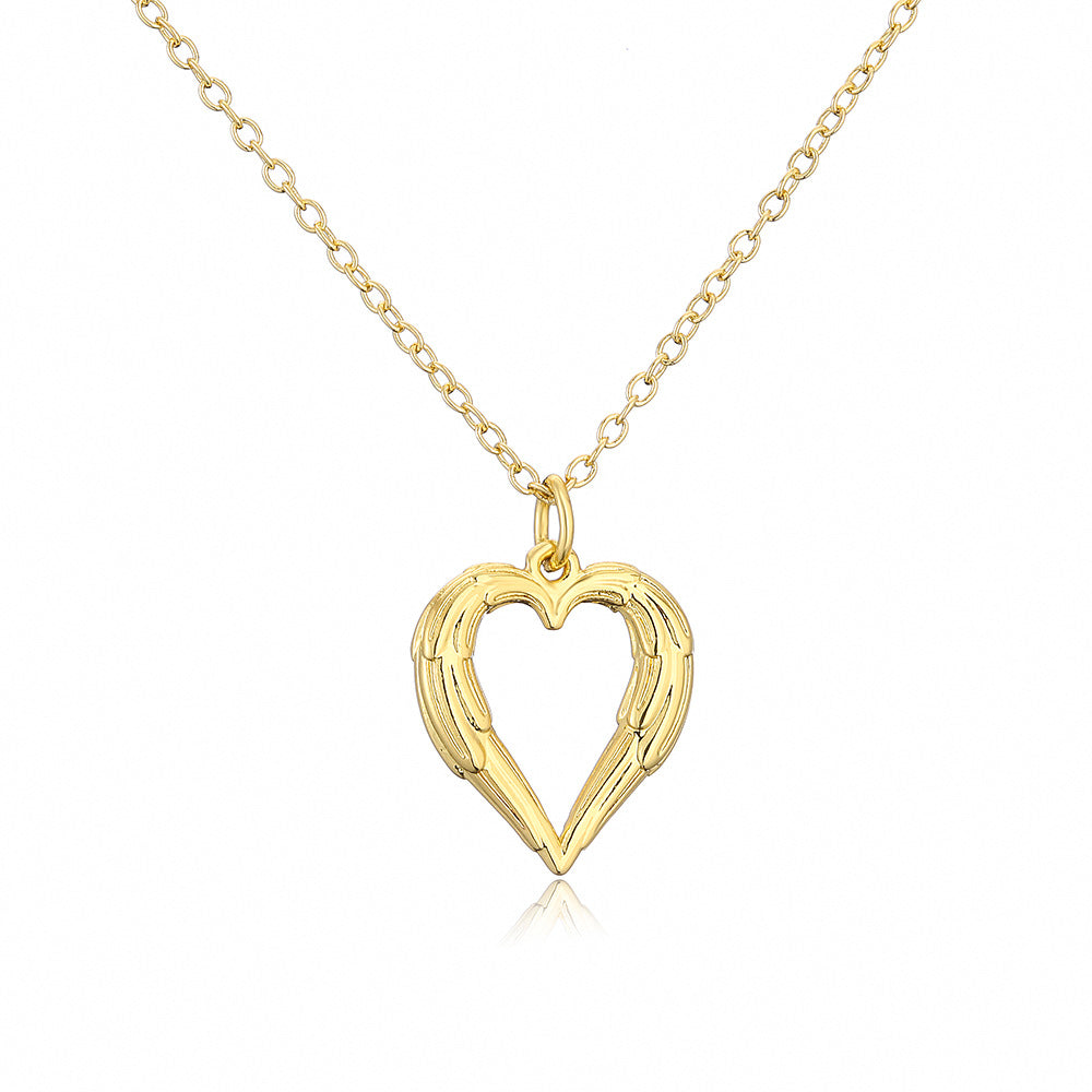 Minimalist MAMA Heart Pendant Necklace for Women with Copper Base Plated in 18K Gold and Zircon Inlay