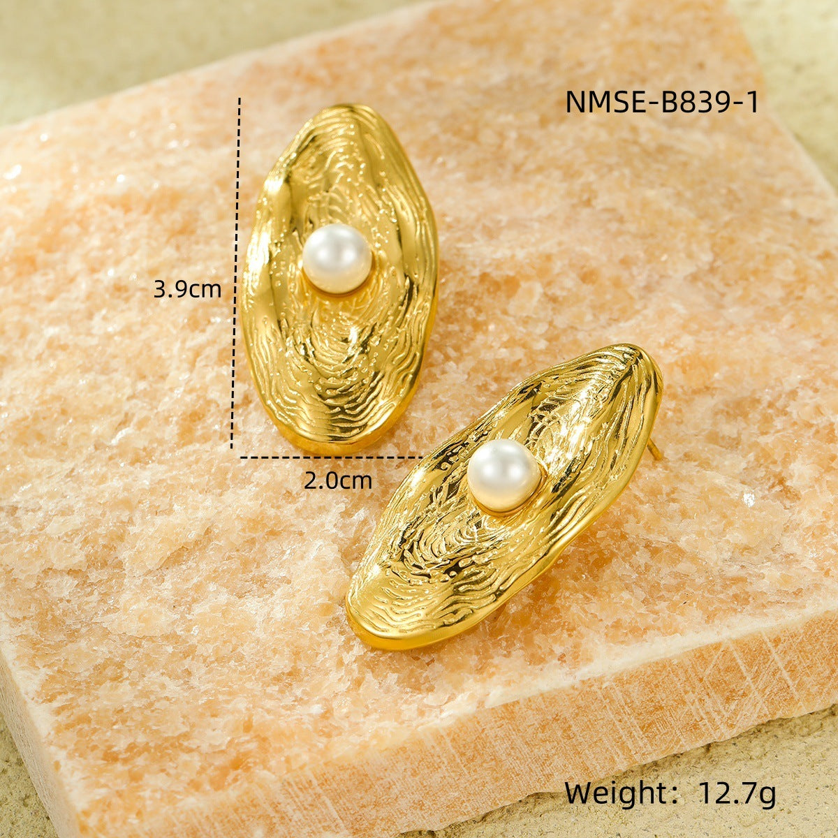 Elegantes Pendientes de Botón Ovalados Arrugados con Perlas para Mujer de Acero Inoxidable con Baño de Oro de 18K