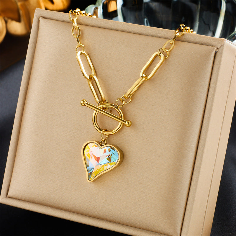 Collana con ciondolo a cuore in cristallo iridescente sfaccettato ispirato al vintage con catena a serpente in acciaio inossidabile da donna