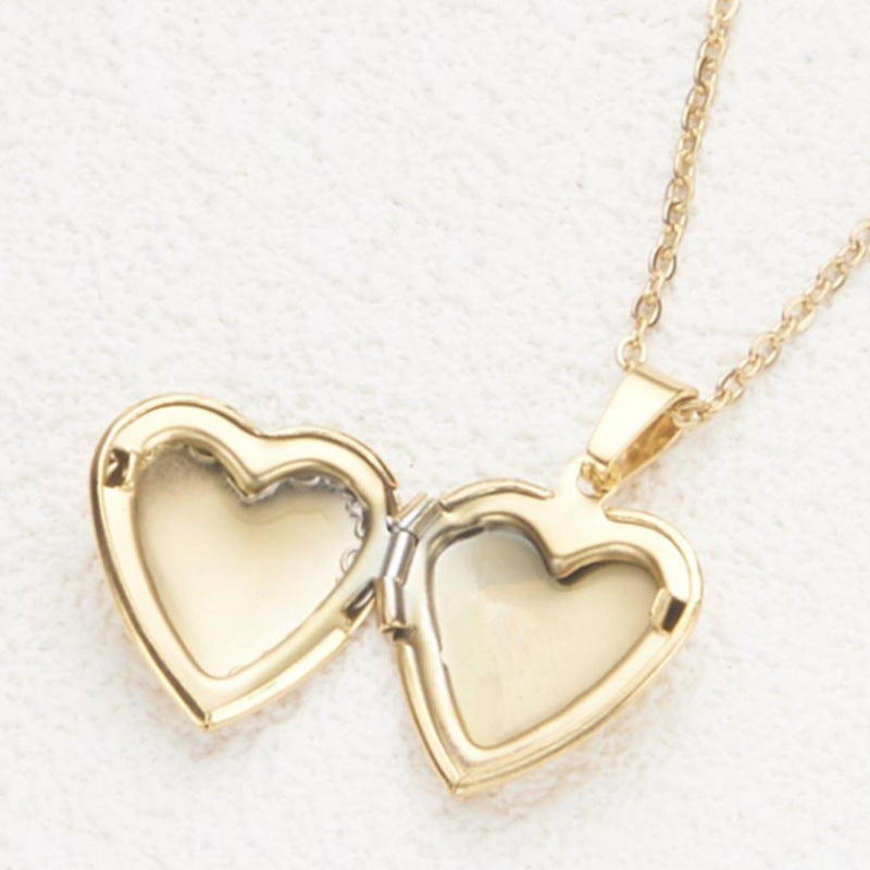 Minimalist Heart-Shaped Stainless Steel Necklace with Openable Photo Frame Pendant and Polished Finish for Women