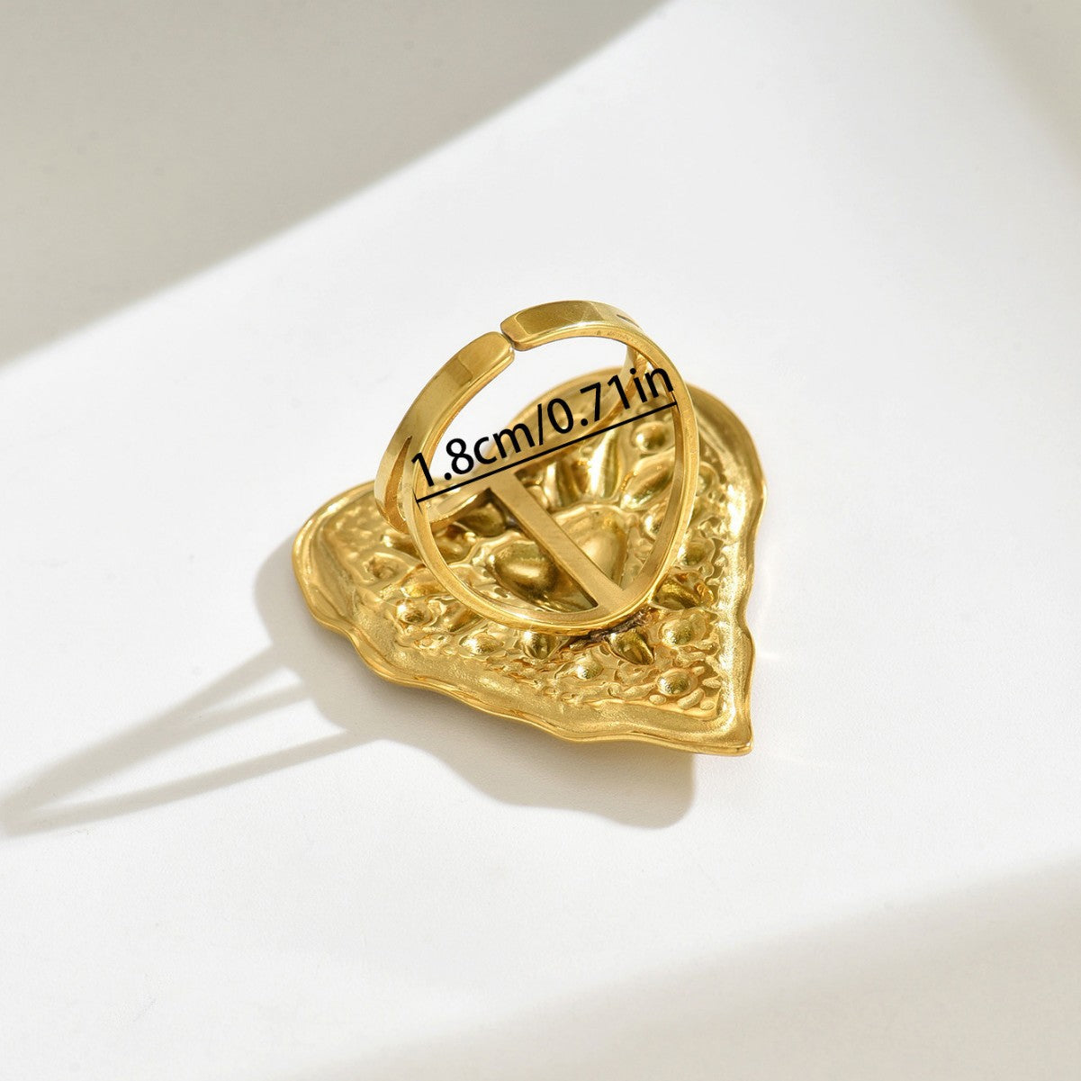 Anillo Ajustable Geométrico en Forma de Corazón Estilo Lujoso para Mujer en Cobre con Acabado Chapado