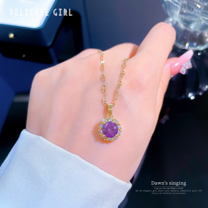Collana di lusso in acciaio al titanio con design geometrico da donna, con strass a micro-pavé e catena geometrica regolabile