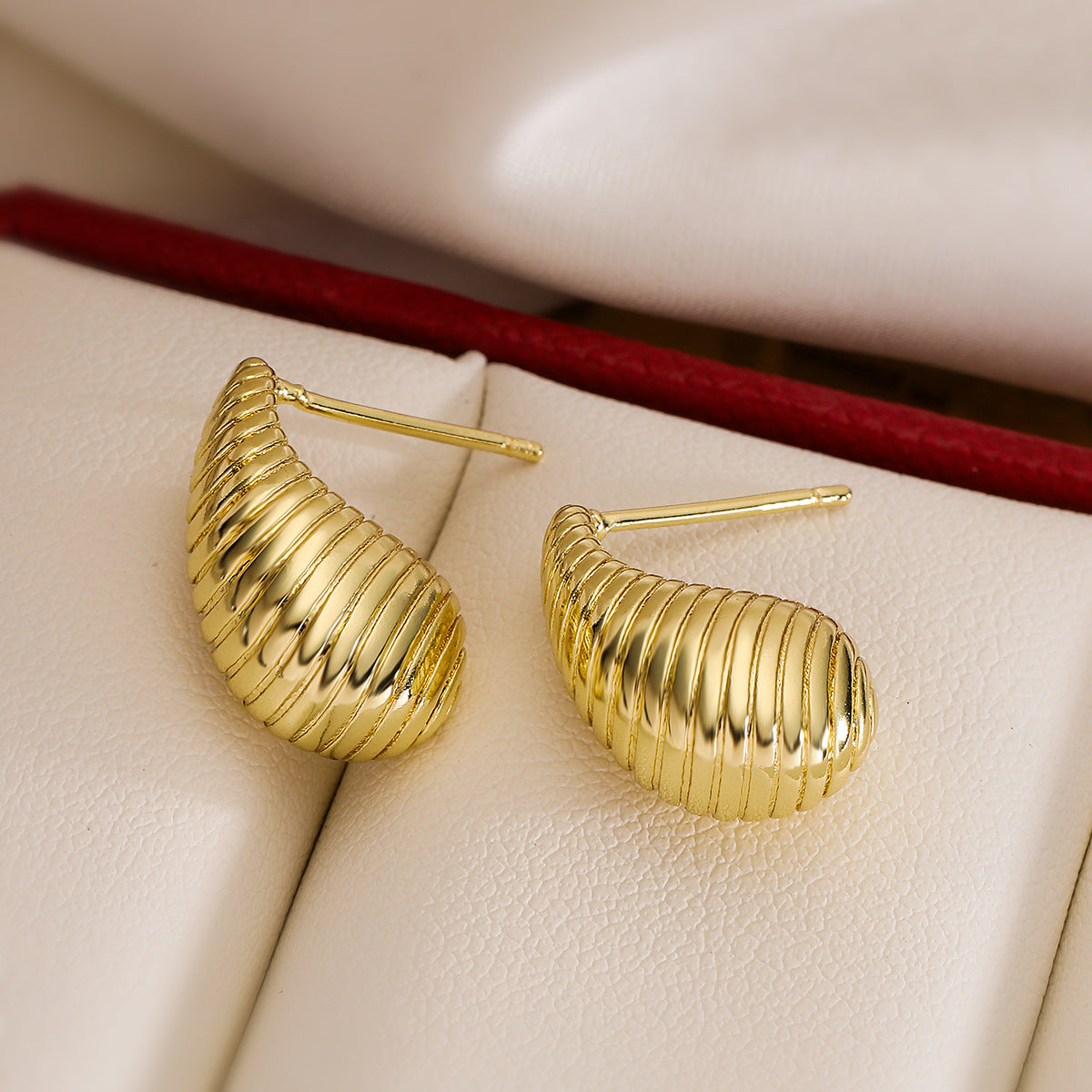 Vintage Geometric Copper Earrings with 18K Gold Plating for Women