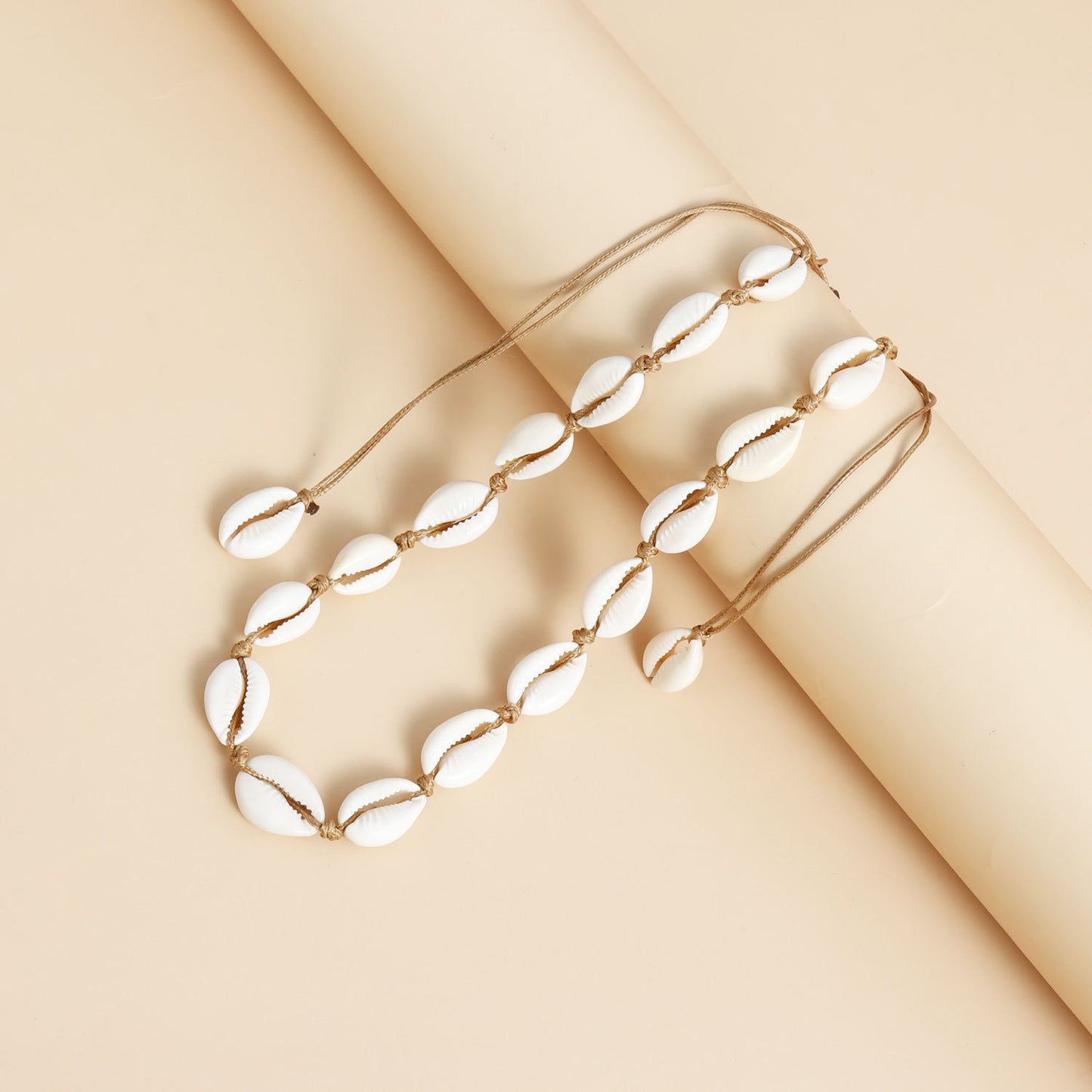 Collar con colgante de concha inspirado en el océano para mujer, con diseño geométrico, aleación galvanizada, textura trenzada y cadena a la altura de la clavícula