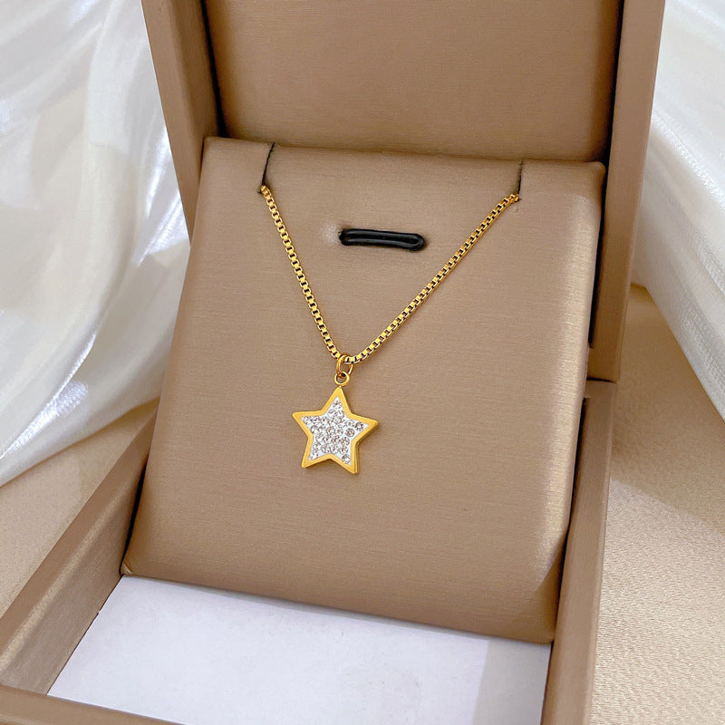 Collar minimalista con colgante de estrella de cinco puntas de acero de titanio para mujer, cadena de clavícula chapada en oro con diseño geométrico