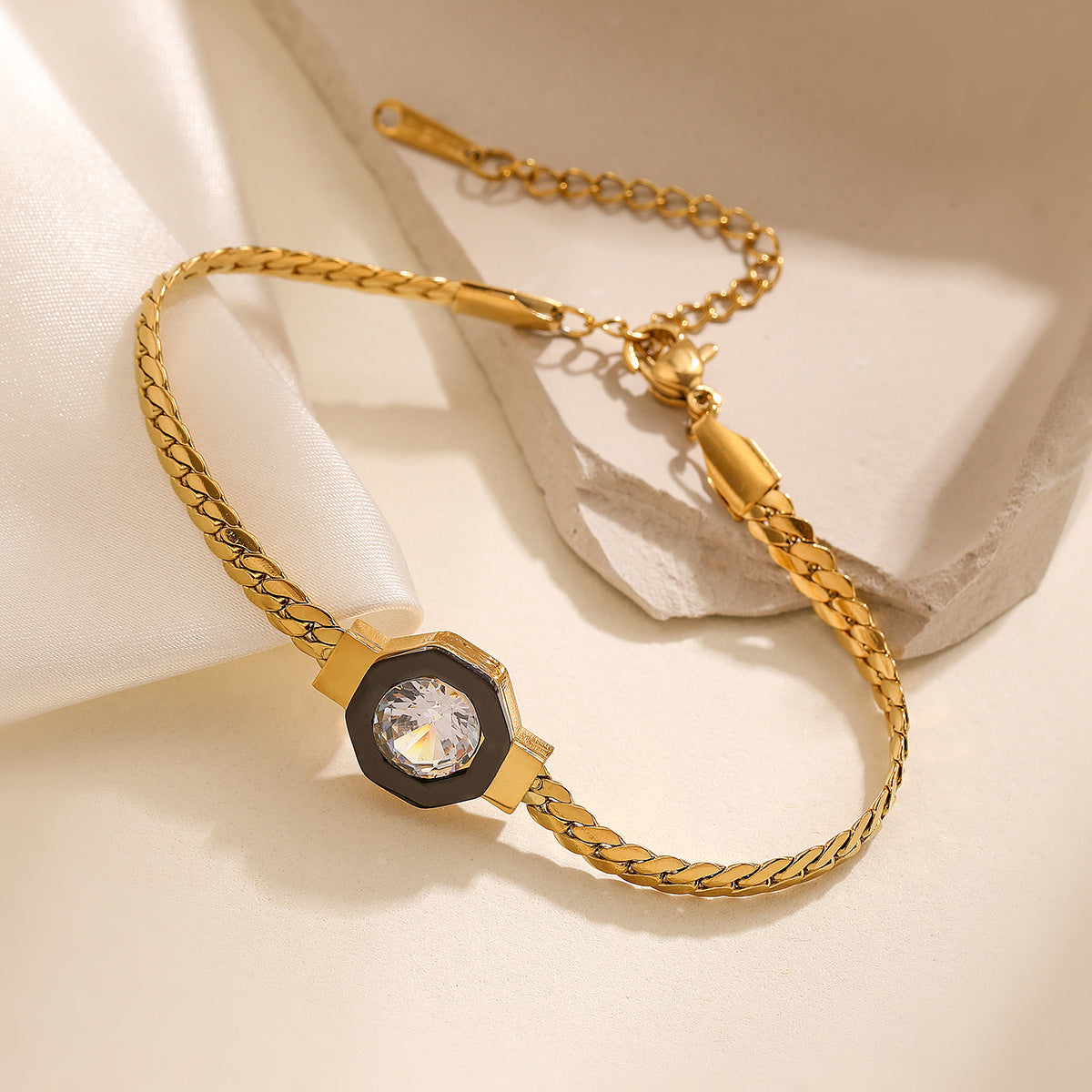 Minimalist Geometric Pendant Necklace for Women Stainless Steel with 18K Gold Plating and Zircon Inlay