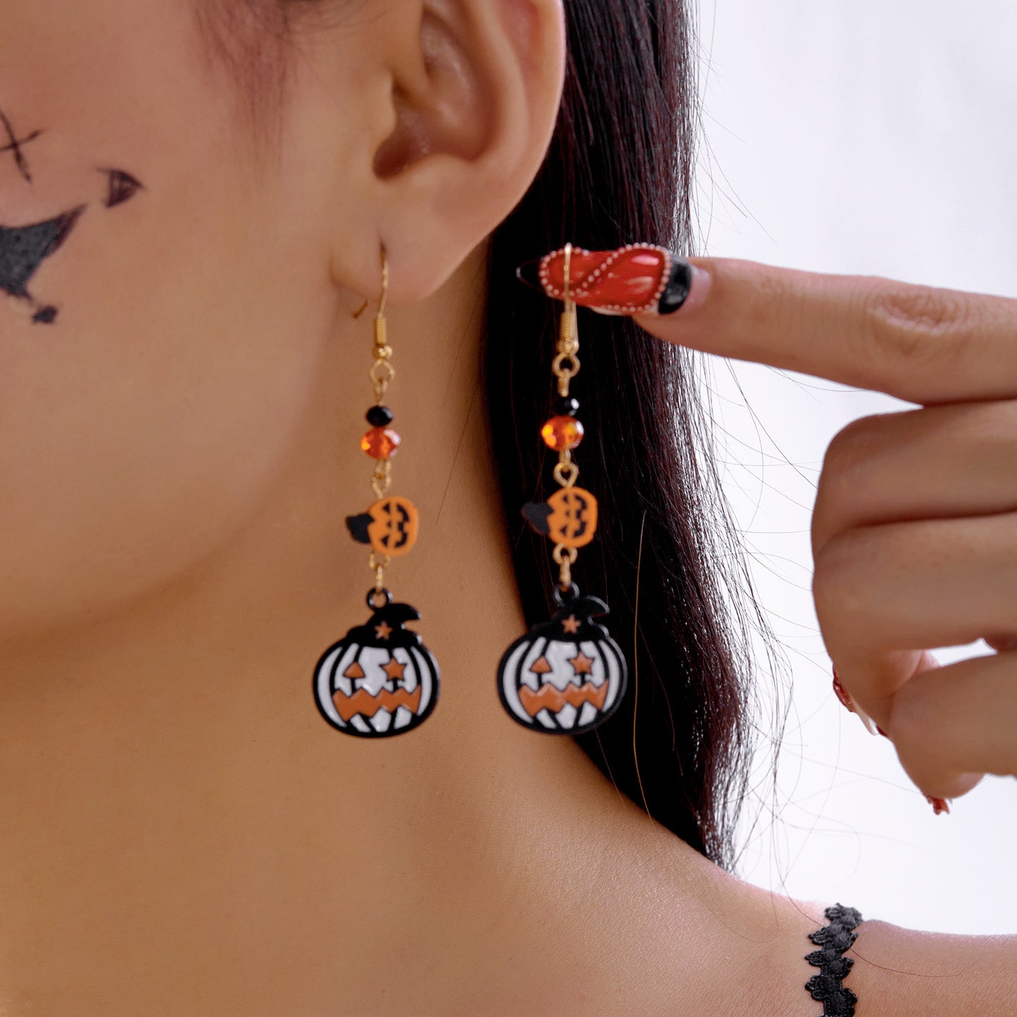 Pendientes acrílicos de dibujos animados para mujer, diseño de Halloween, fantasma y murciélago, con acabado galvanizado