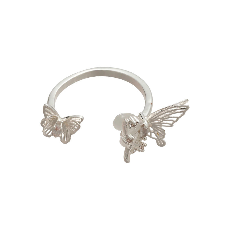 Anello in rame elegante e minimalista a forma di farfalla con finitura galvanica da donna