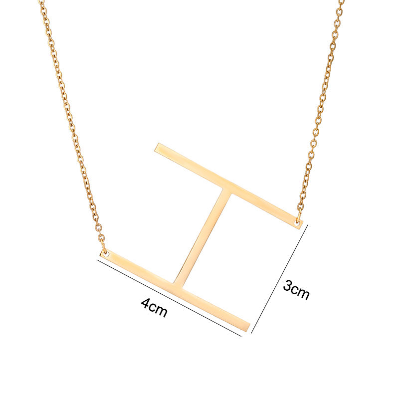 Collar Minimalista con Dije de Letra Chapado en Acero de Titanio para Mujer con Cadena de Eslabones Ajustable