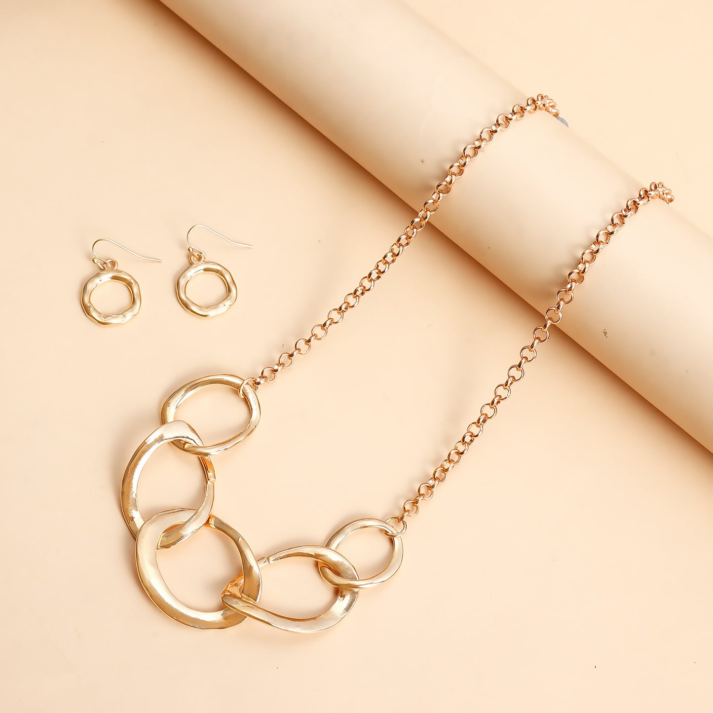 Collar Punk de Círculo Hueco Geométrico para Mujer, Aleación Chapada, Gargantilla de Moda Minimalista