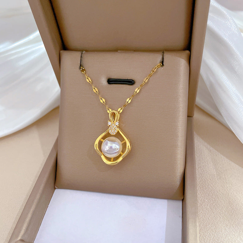 Luxury Geometric Moon Pendant Necklace in Titanium Steel with Rhinestone Inlay for Unisex Collar Chain