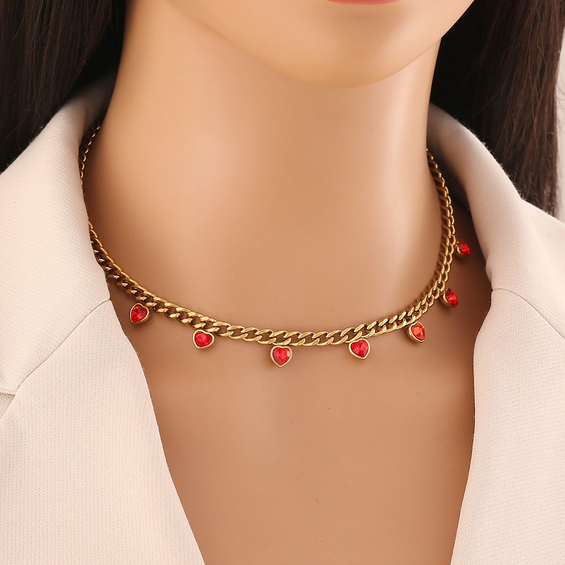 Fashionable Heart-Shaped Rhinestone Stainless Steel Necklace for Women with Plated Finish