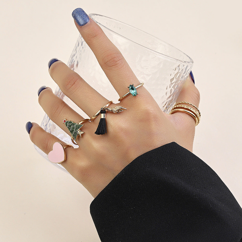 Casual Geometric Heart Teardrop Rhinestone Drip Oil Plated Alloy Ring with Christmas Tree Element