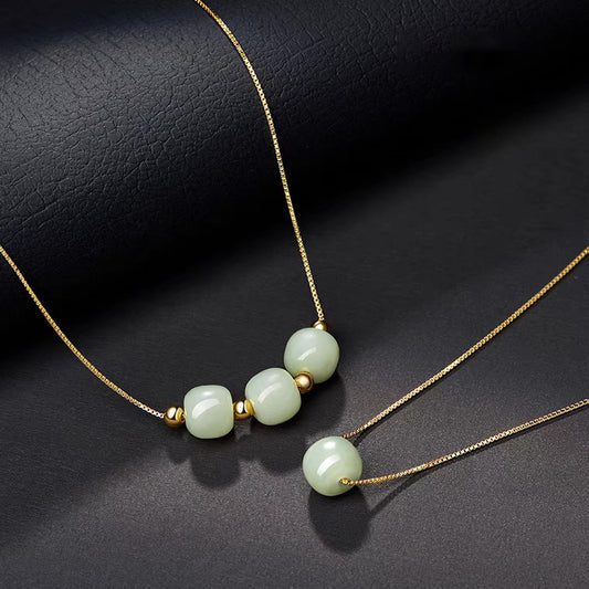 Collana da Donna in Acciaio al Titanio Placcato con Design Geometrico Vintage, Catena Box e Medaglione Minimalista