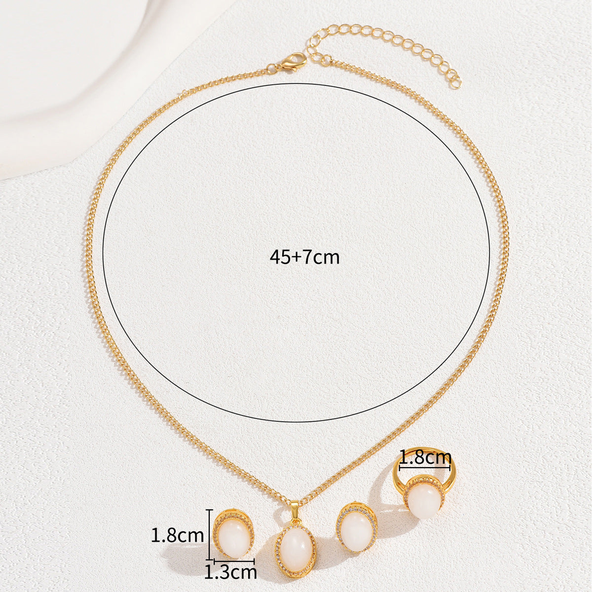 Juego de collar minimalista de cobre para mujer con colgante de corazón con incrustaciones de circonita, anillo y pendientes a juego