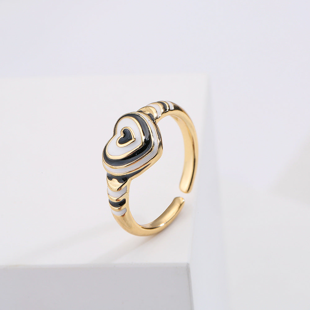 Anello a cuore aperto geometrico vintage da donna in rame placcato oro 18 carati e finitura smaltata