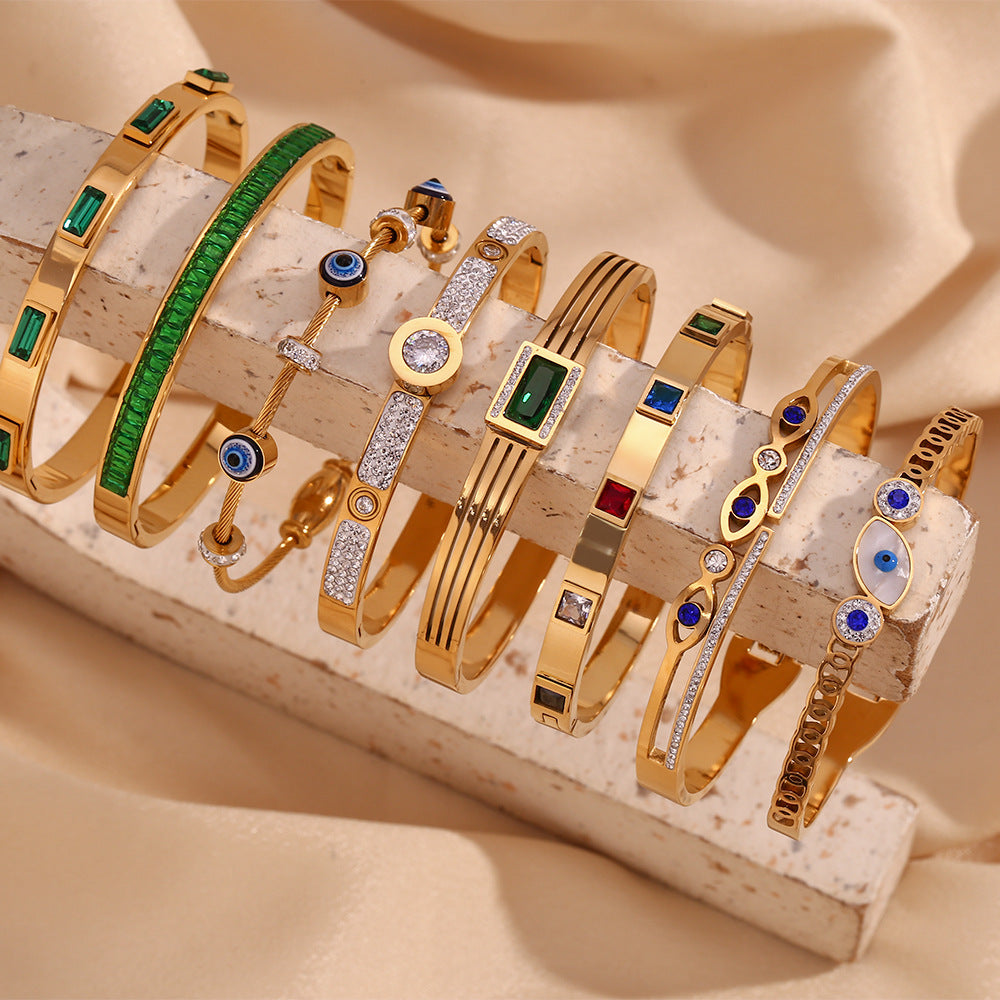 Bracciale alla moda con perline geometriche da donna in acciaio inossidabile con placcatura in oro 18K e zirconi, chiusura a molla