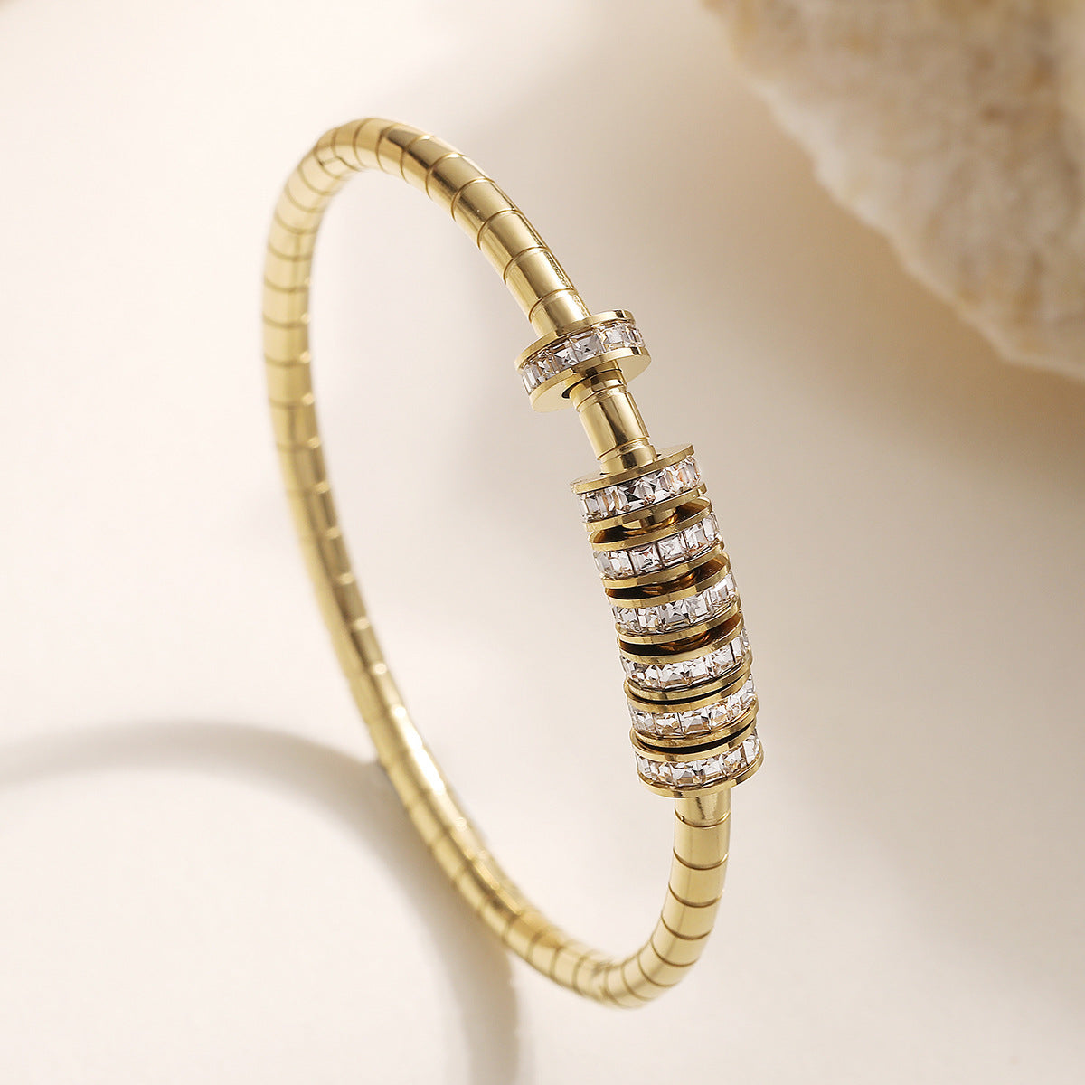 Fashion Minimalist 18K Gold Plated Stainless Steel Bracelet with Cubic Zirconia for Women