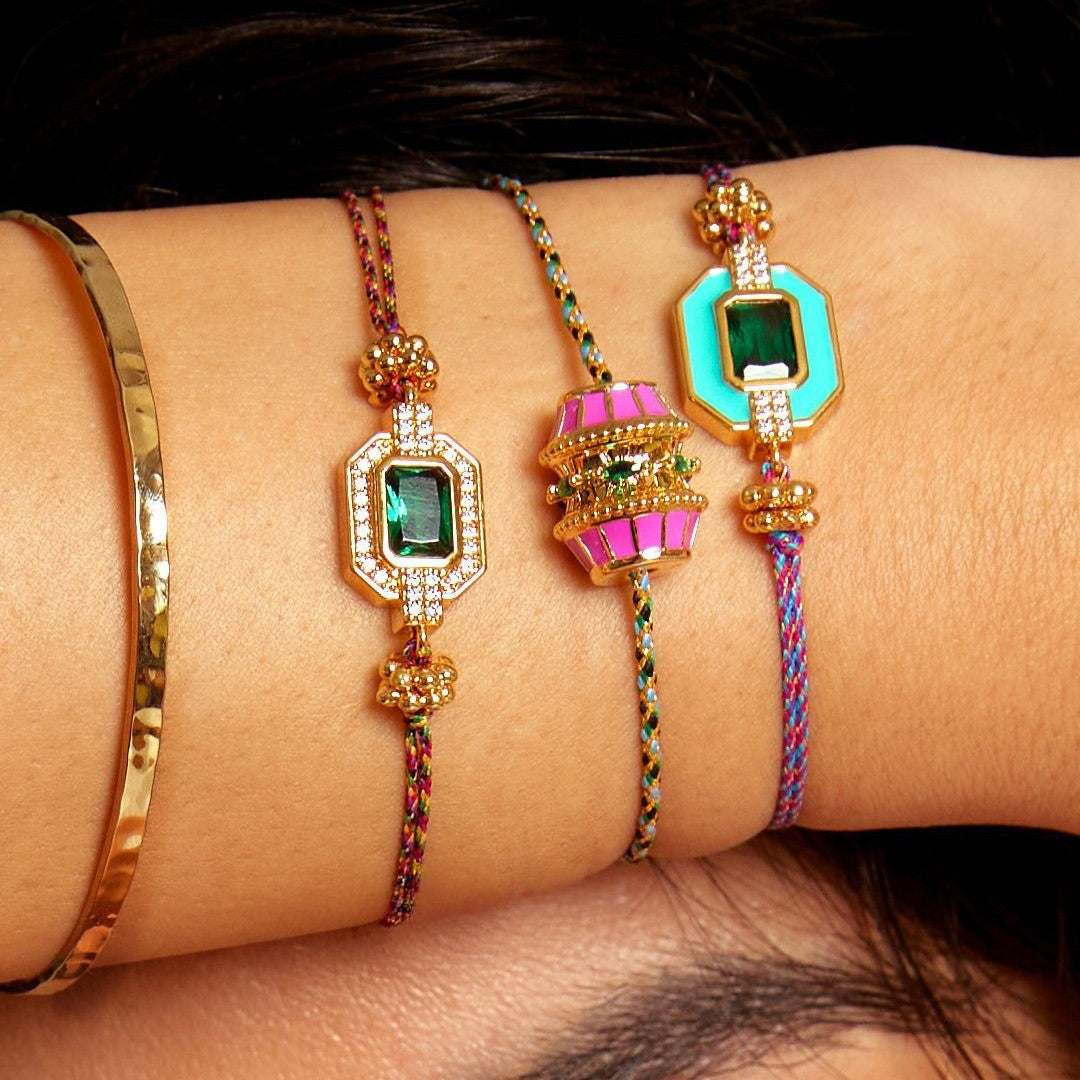 Bracciale da donna in stile bohémien vintage con quadrifoglio geometrico e zirconi intarsiati in rame