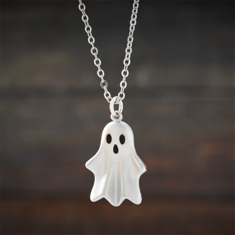 Collar con colgante de fantasma bonito con temática de Halloween para mujer, cadena de aleación con acabado chapado